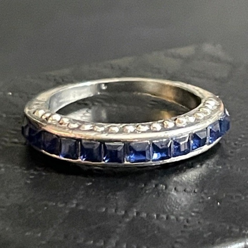 Band Ring Silver Tone Blue Square Stone Size 7 Stackable Milgrain